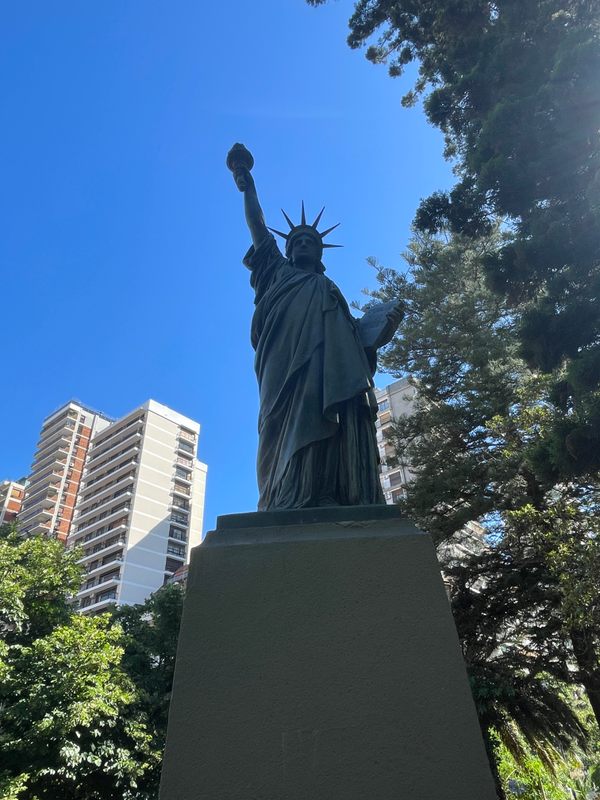 Patung Liberty Miniatur Argentina di Buenos Aires, Argentina