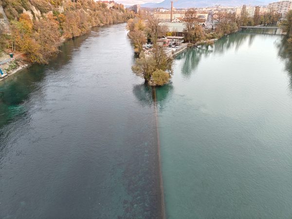 Pointe of the Junction di Jenewa, Swiss