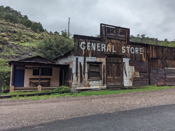 Mogollon Ghost Town di Mogollon, New Mexico