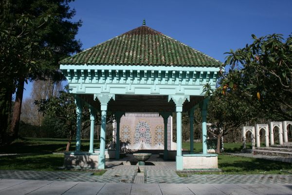 Twin Cities Gardens di Bordeaux, Prancis