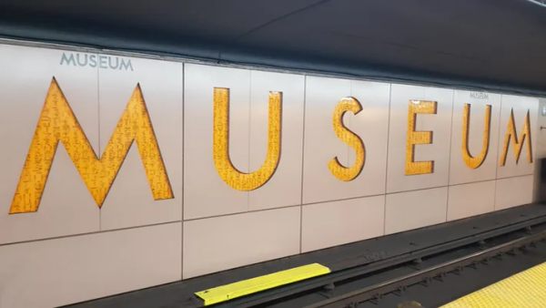 Stasiun Museum di Toronto, Ontario