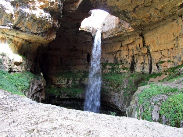 Air Terjun Baatara Gorge di Chaoui, Lebanon