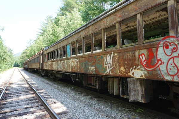 Kereta Bartlett yang ditinggalkan, New Hampshire di Bartlett, New Hampshire